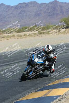 media/Mar-24-2025-Moto Forza (Mon) [[57ce5c5cff]]/1-Advanced Group/Session 3 (Turn 6 Inside)/